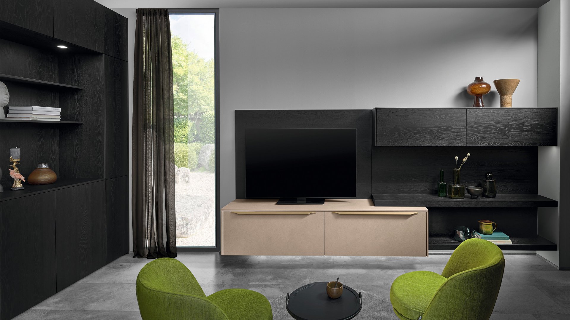 ewe Cemento in malta argilla . eiche schwarz, Wohnzimmergestaltung Modernes Wohnzimmer in schwarzer Eiche und sandfarbener Betonoberfläche