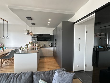 Dank U-Form sind alle Arbeitsbereiche schnell und einfach zugänglich.